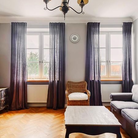 Apartamento Designer Flat In The Heart Of Old Town Varsovia Exterior foto