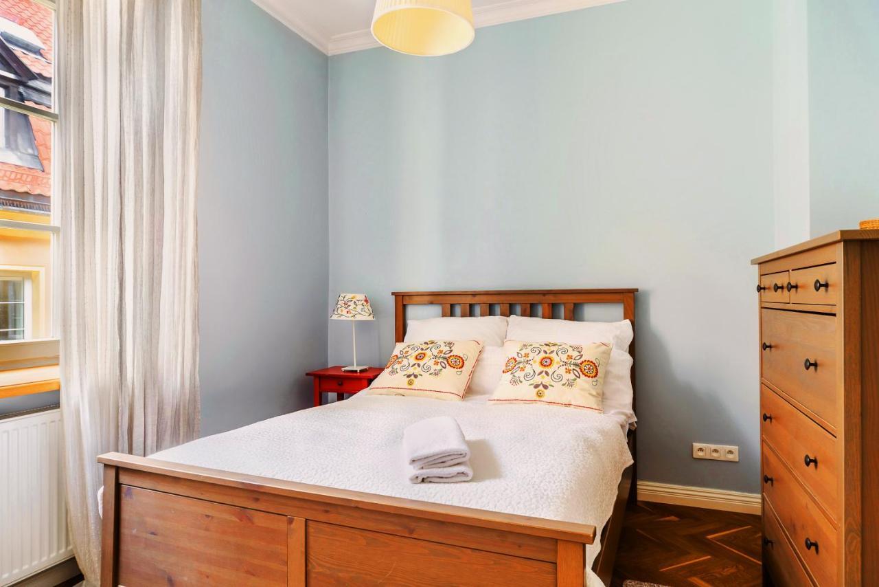 Apartamento Designer Flat In The Heart Of Old Town Varsovia Exterior foto